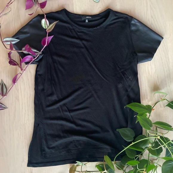 Aritzia Tops - 🌻5 for $10 bundle🌻 Black Wilfred Free T-shirt
